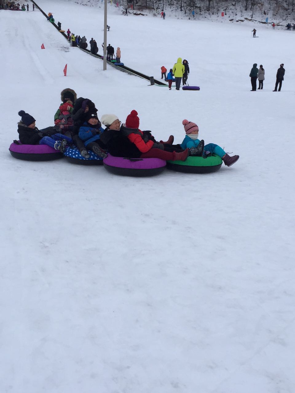 黑龍江大灣滑雪場冰雪樂園成功開幕，河北迪特加油助威